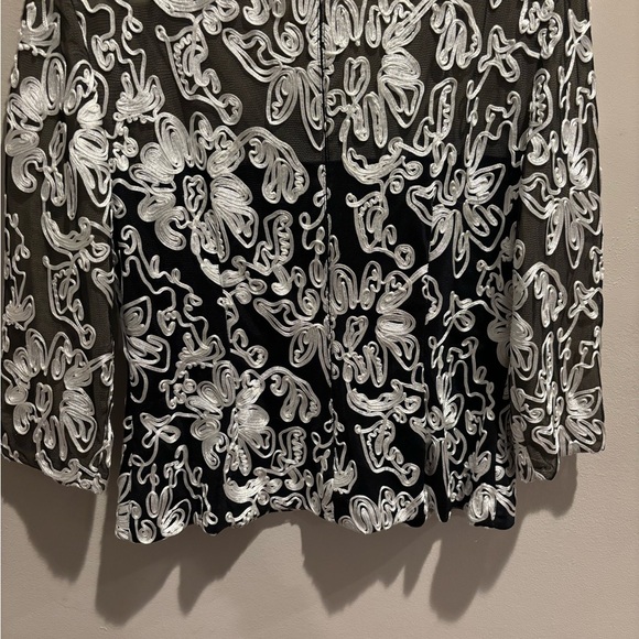 Elegant evening top by Alex Evenings size small. - Picture 3 of 6